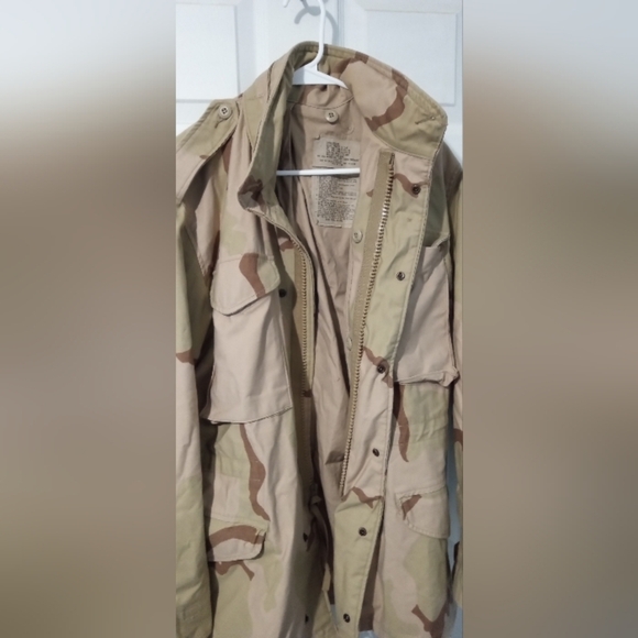 Men's Desert Cold Weather Camouflage Performance Jacket - Picture 3 of 4